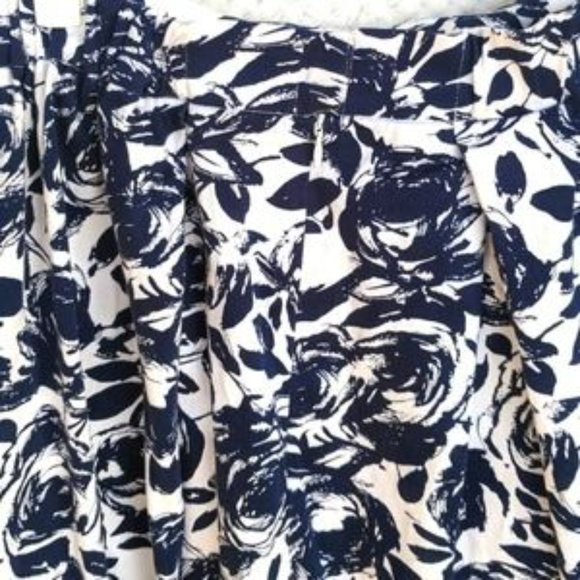 ON SALE TODAY HARP & DUBLIN  size 12/14 White & Navy blue Pleated Full Skirt - Picture 4 of 10